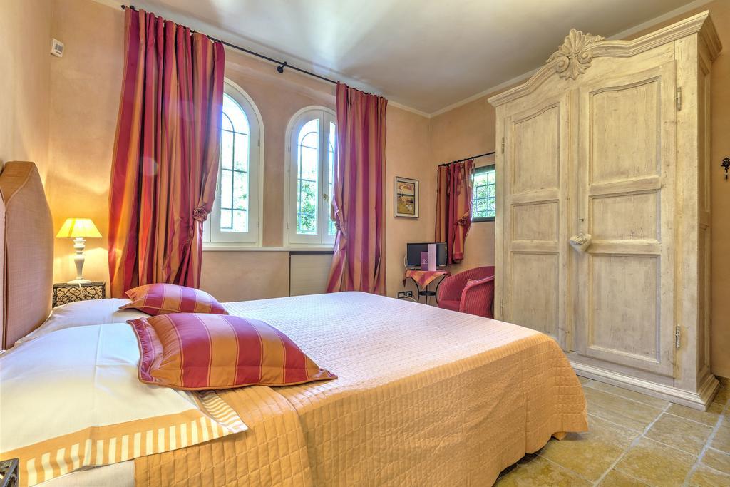 Bed and Breakfast Relais Di Alice- Adults Only Форте-дей-Мармі Екстер'єр фото